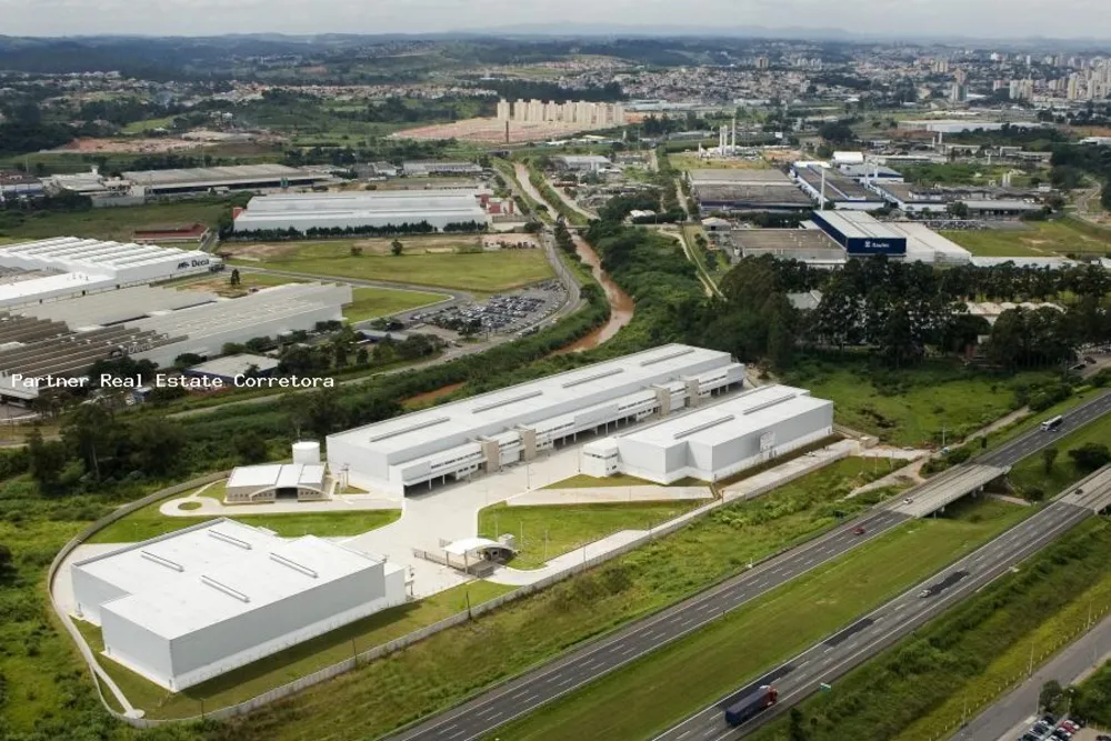 Depósito-Galpão, 8759 m² - Foto 1