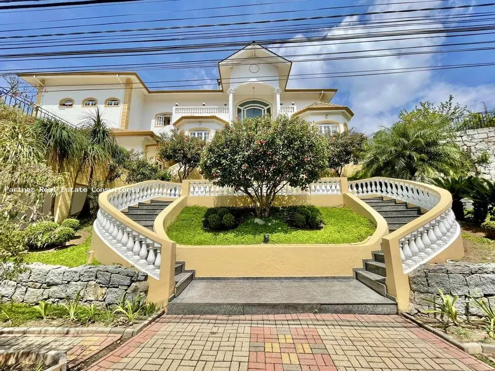 Casa de Condomínio à venda com 4 quartos, 2654m² - Foto 1