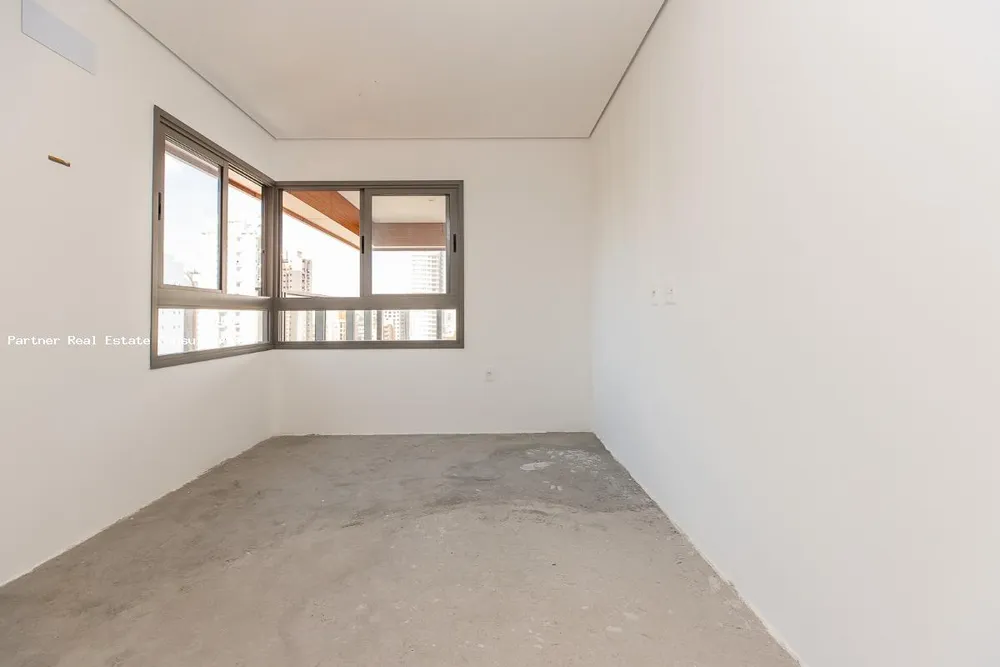 Apartamento, 4 quartos, 232 m² - Foto 1