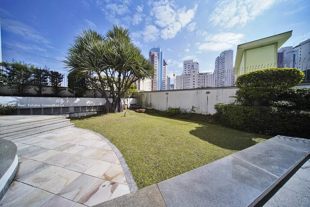 Apartamento, 3 quartos, 215 m² - Foto 1