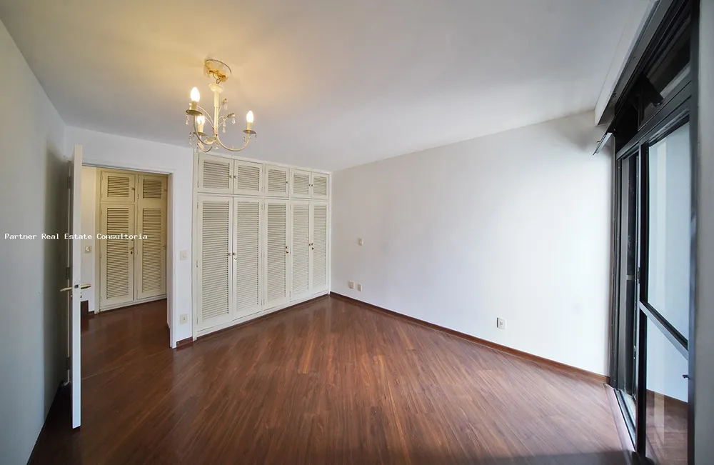 Apartamento, 3 quartos, 215 m² - Foto 2
