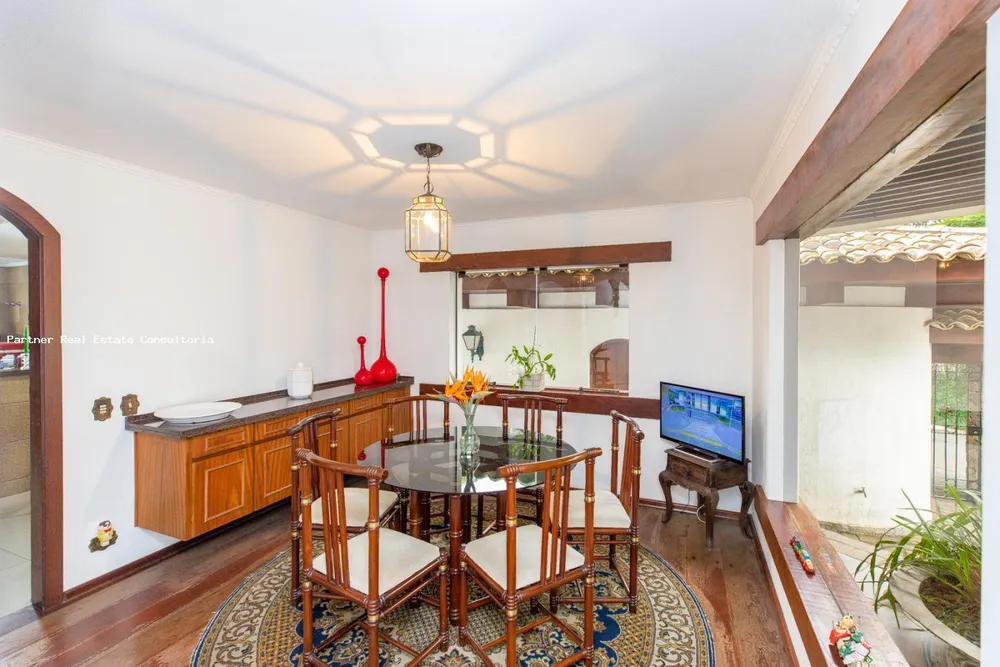 Casa, 6 quartos, 2268 m² - Foto 8