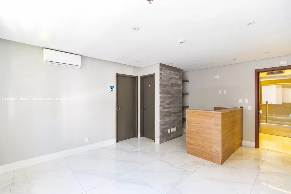 Conjunto Comercial-Sala à venda com 4 quartos, 200m² - Foto 1