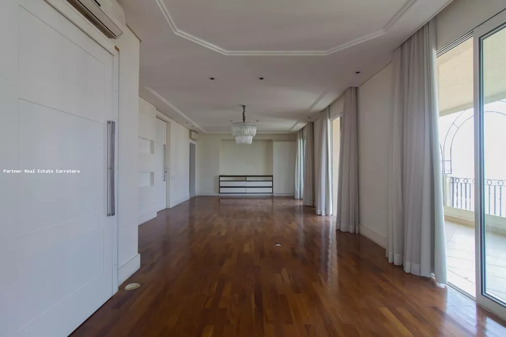 Apartamento à venda com 3 quartos, 260m² - Foto 4