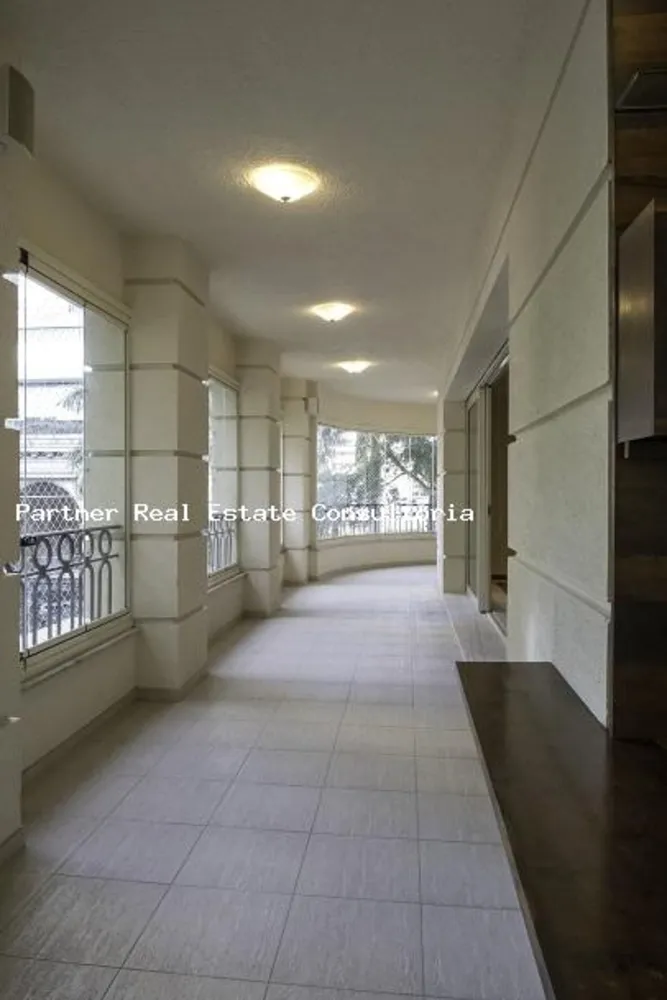 Apartamento, 3 quartos, 306 m² - Foto 1