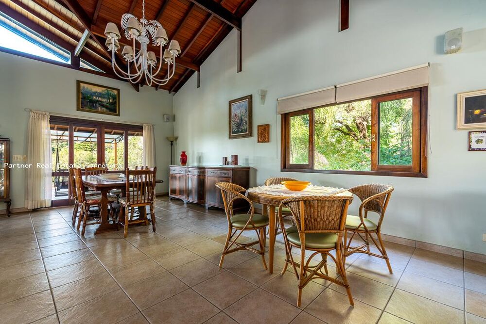 Casa de Condomínio à venda com 6 quartos, 2562m² - Foto 3