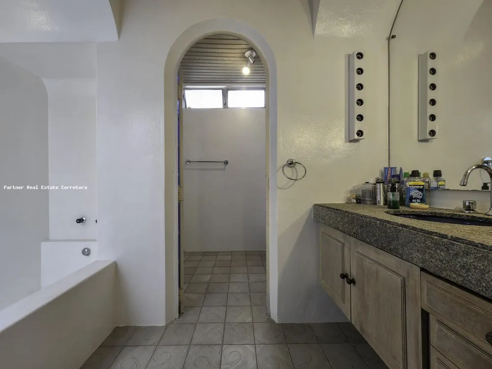 Casa, 5 quartos, 1331 m² - Foto 4