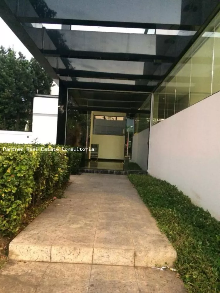 Casa para alugar com 10 quartos, 500m² - Foto 2