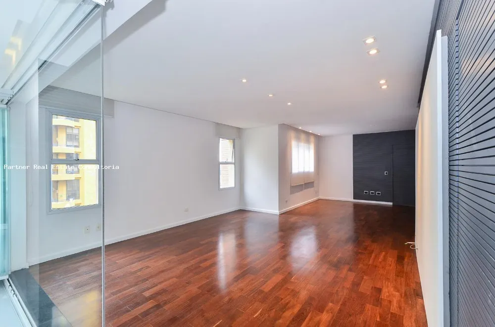 Apartamento, 3 quartos, 236 m² - Foto 2