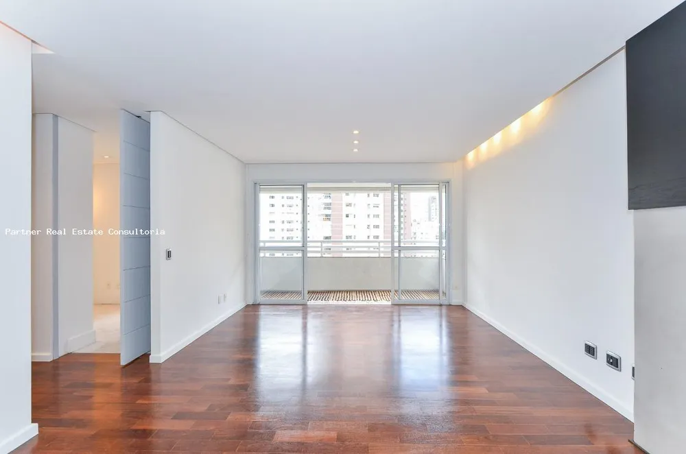 Apartamento, 3 quartos, 236 m² - Foto 1