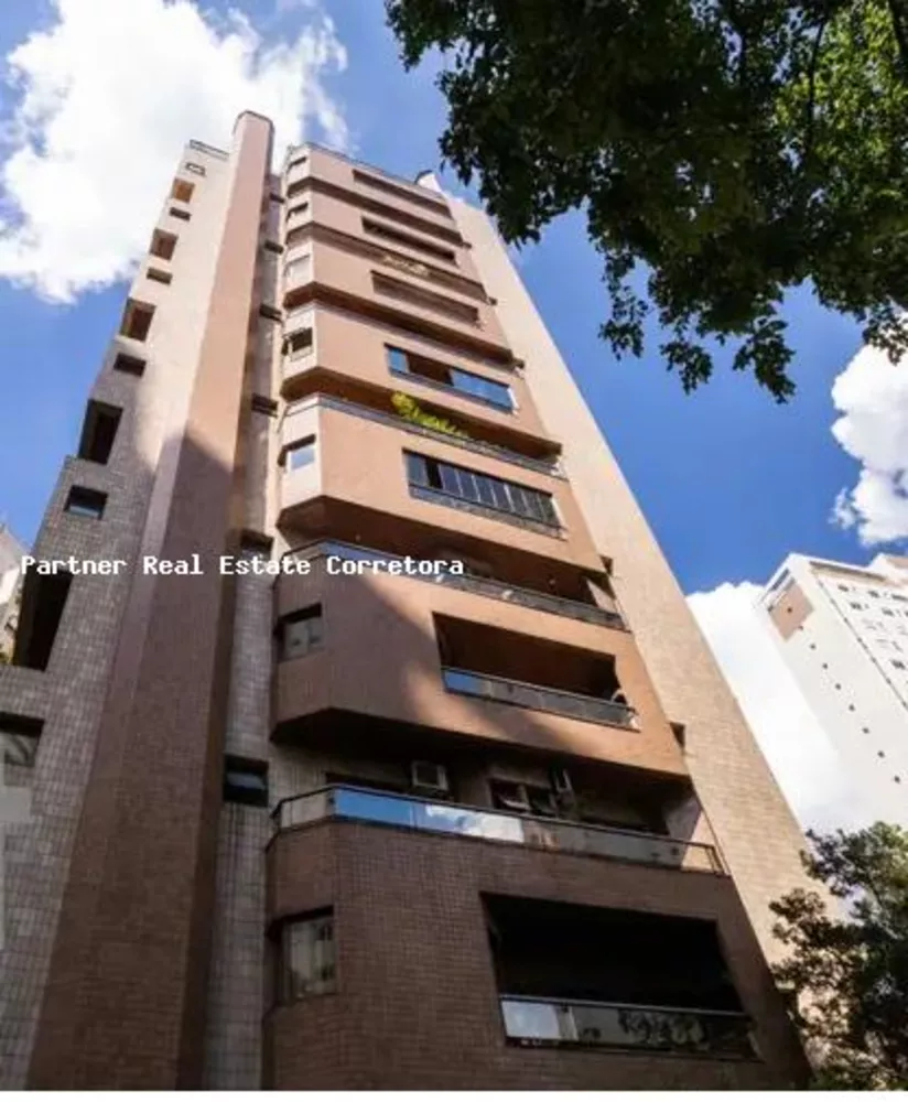 Apartamento à venda com 4 quartos, 326m² - Foto 1