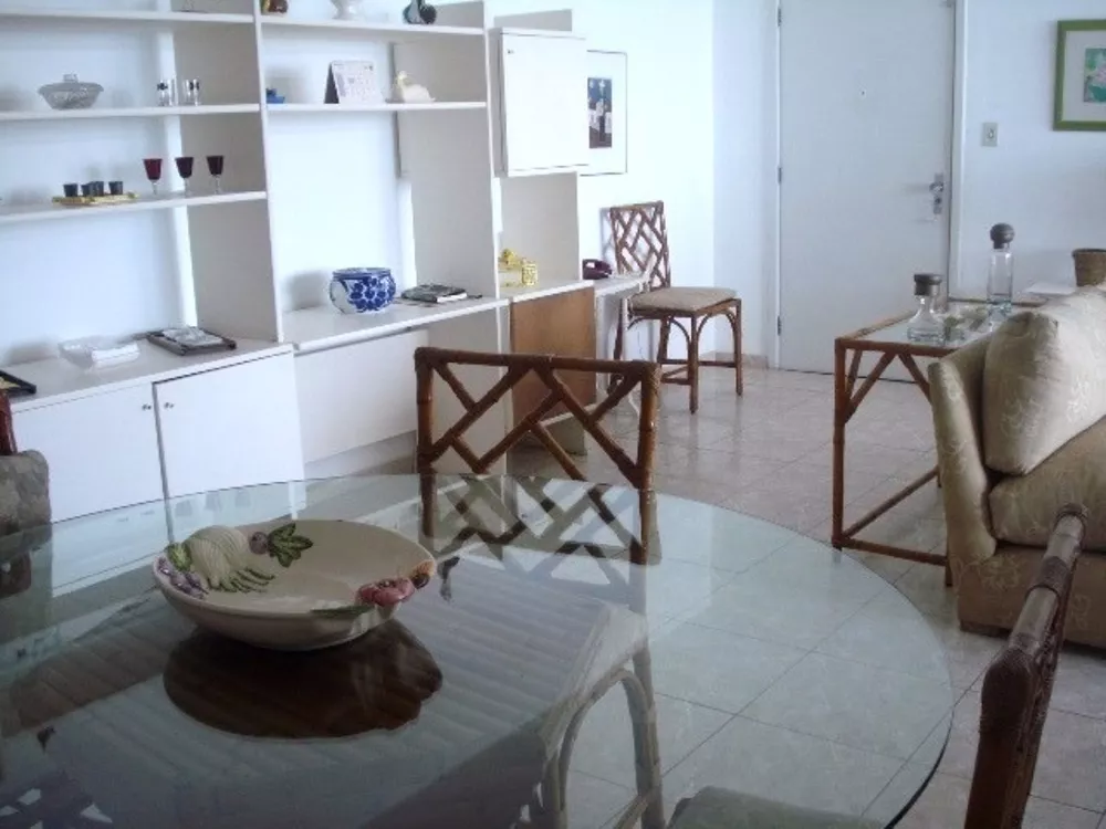 Apartamento para alugar com 4 quartos, 90m² - Foto 4