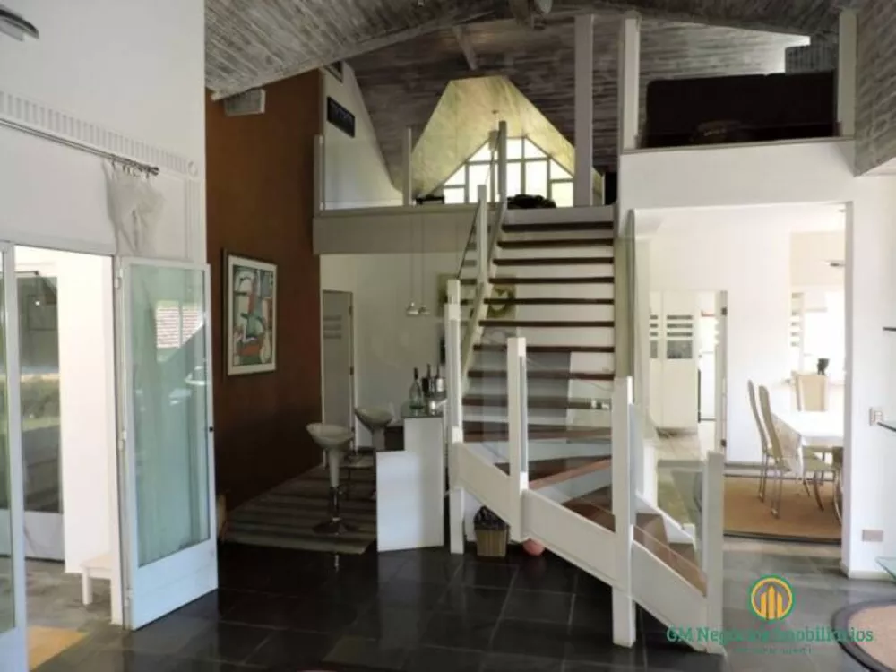 Casa de Condomínio à venda com 3 quartos, 400m² - Foto 4