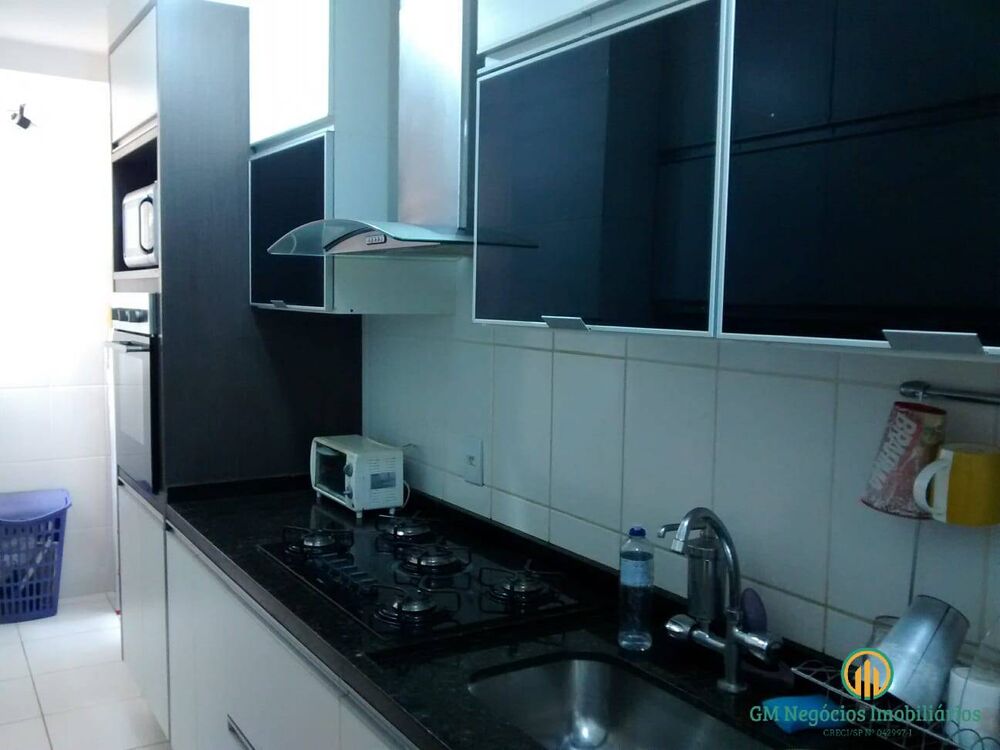 Apartamento à venda com 2 quartos, 70m² - Foto 3
