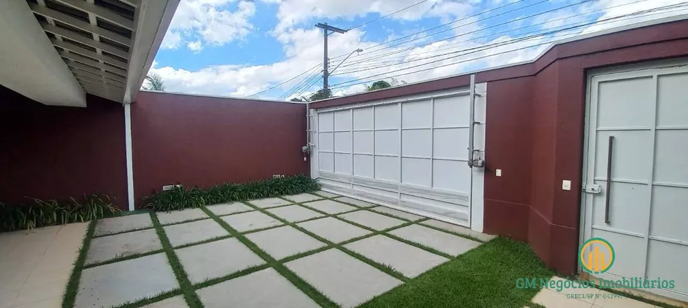 Casa de Condomínio à venda com 3 quartos, 450m² - Foto 3