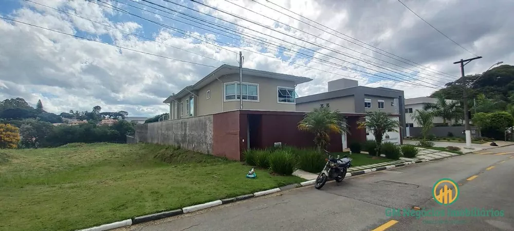 Casa de Condomínio à venda com 3 quartos, 450m² - Foto 2