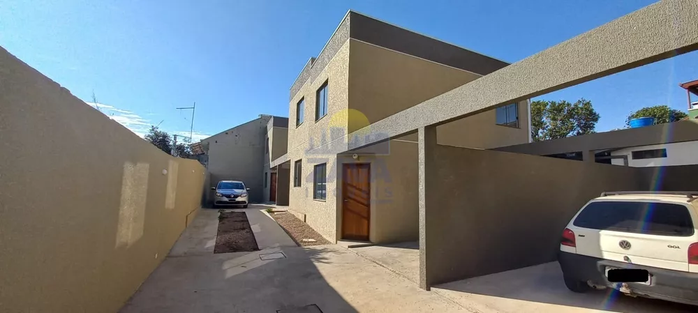 Sobrado à venda com 2 quartos, 62m² - Foto 1