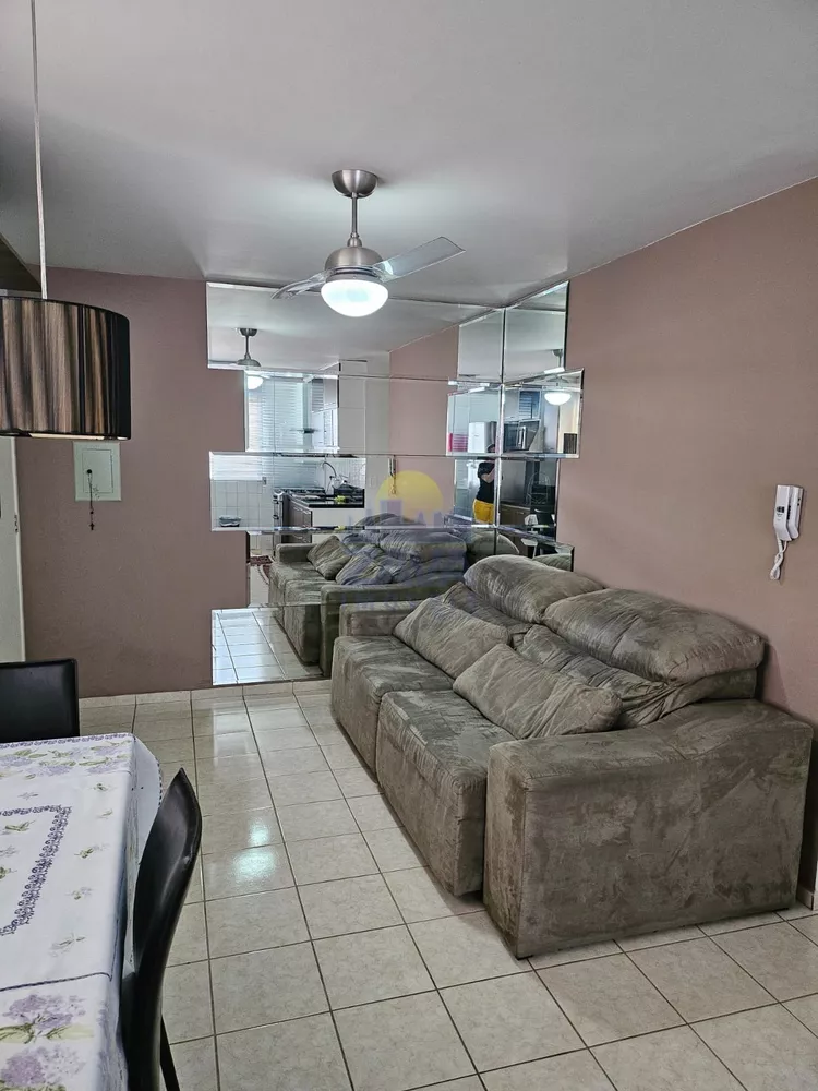 Apartamento à venda com 2 quartos, 42m² - Foto 3