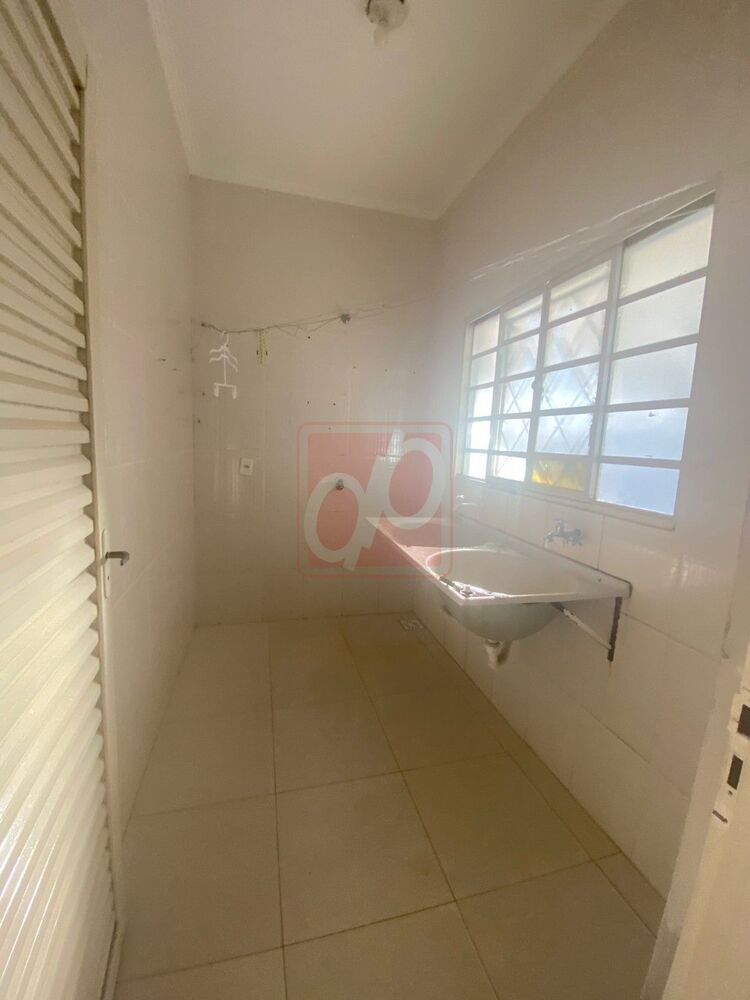Casa à venda e aluguel com 3 quartos - Foto 9