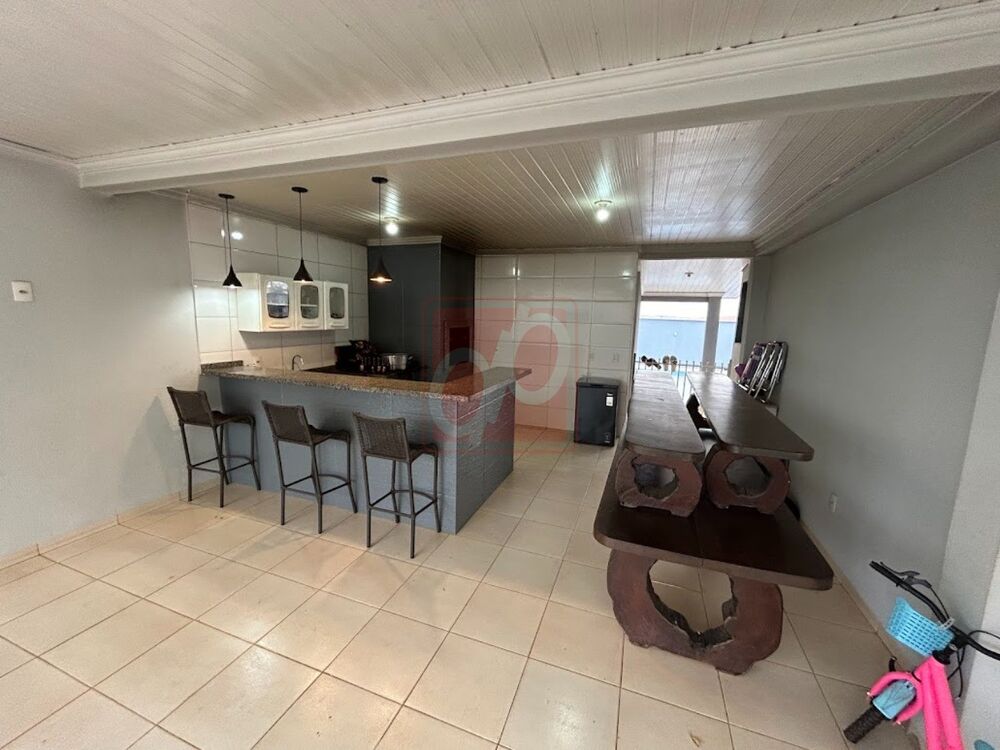 Casa, 2 quartos, 375 m² - Foto 2