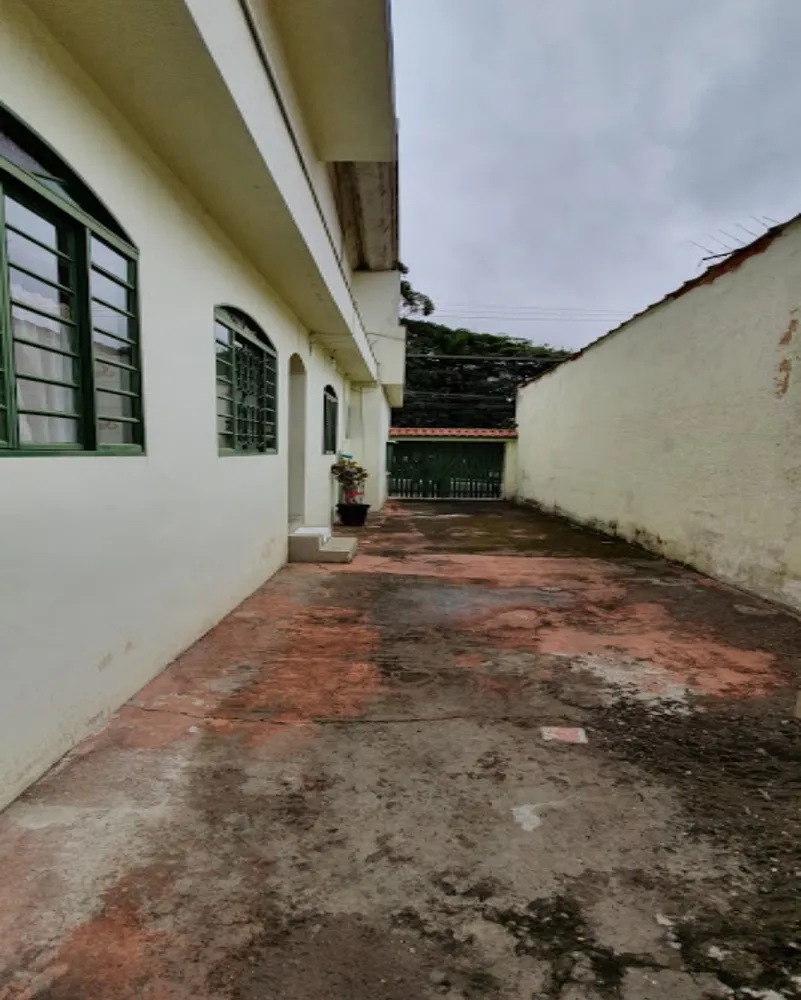 Sobrado, 8 quartos, 207 m² - Foto 1