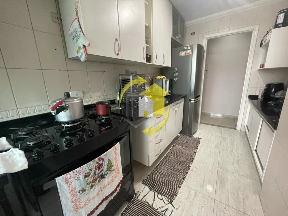 Apartamento à venda com 3 quartos, 73m² - Foto 2