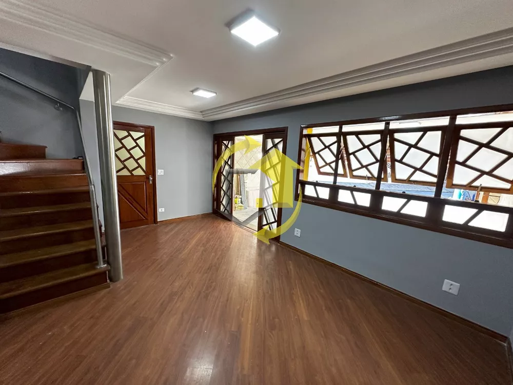 Sobrado à venda e aluguel com 6 quartos, 380m² - Foto 1