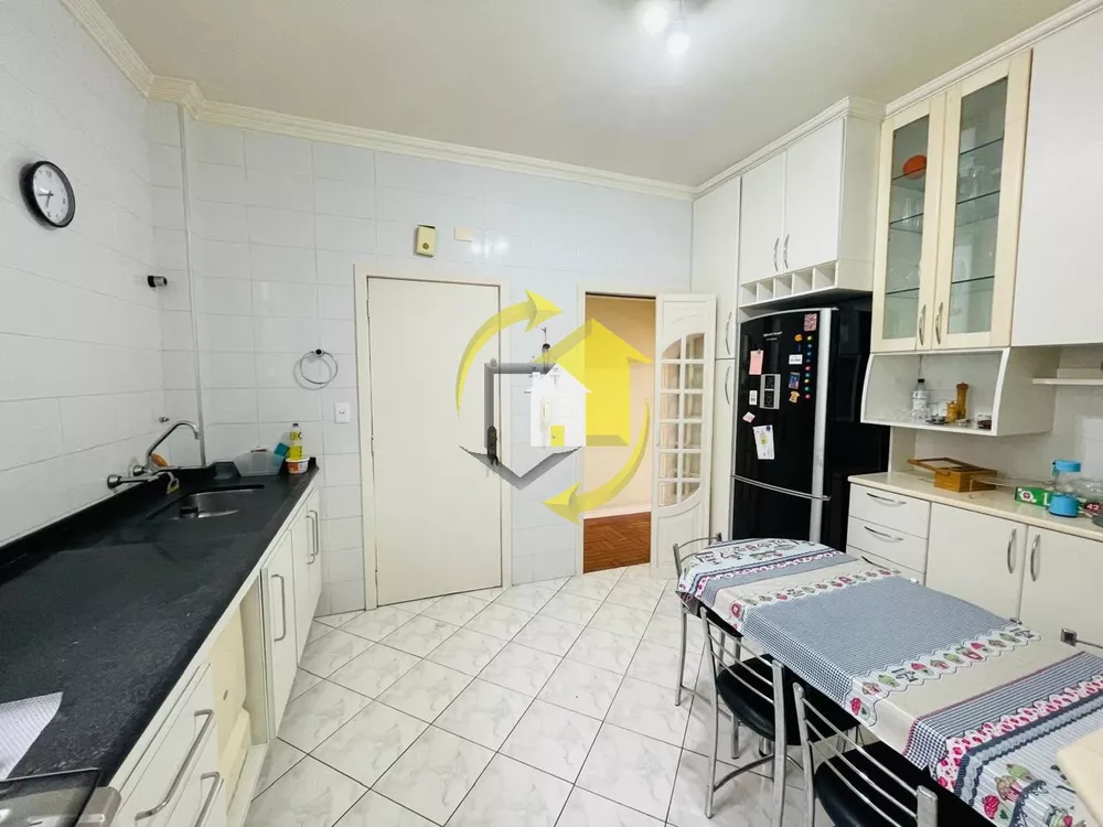 Apartamento para alugar com 3 quartos, 138m² - Foto 3