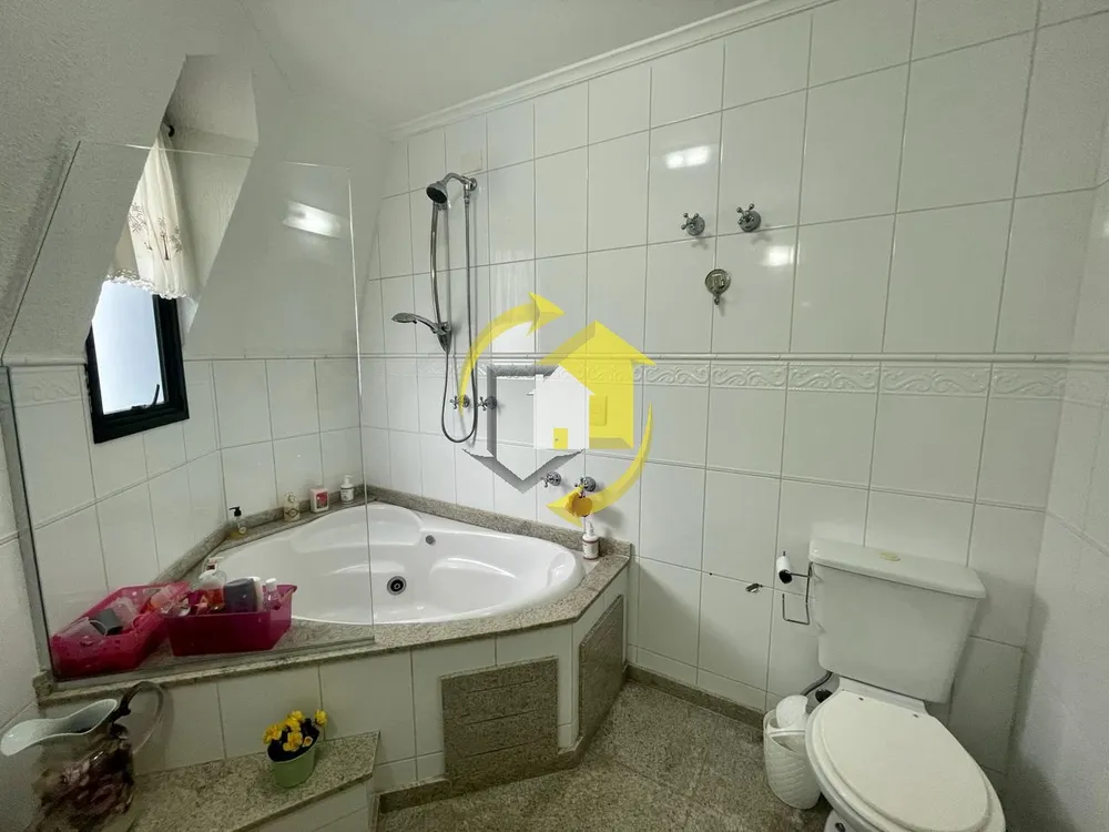 Cobertura, 3 quartos, 196 m² - Foto 9