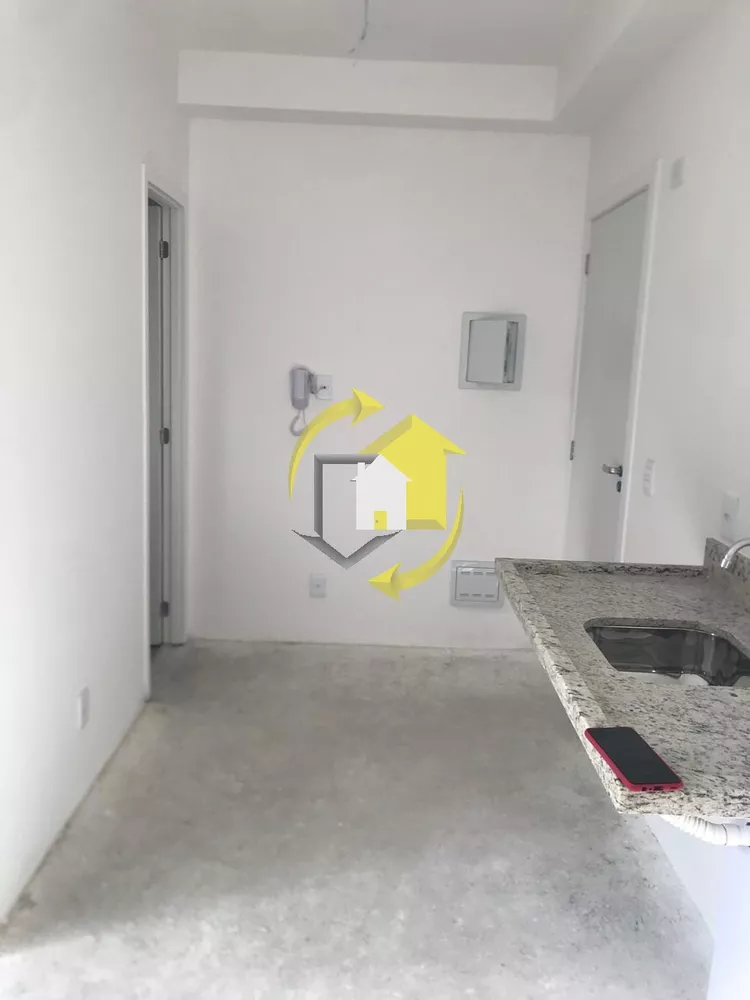 Apartamento à venda com 1 quarto, 27m² - Foto 2