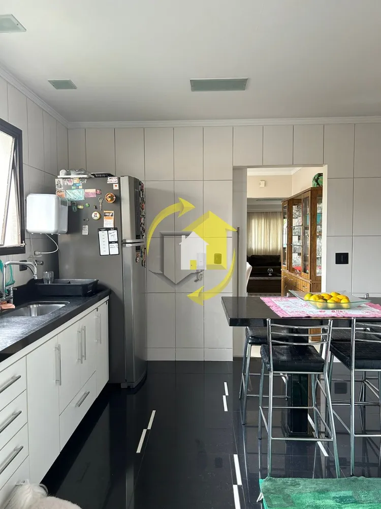 Apartamento, 3 quartos, 183 m² - Foto 2