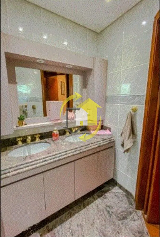 Apartamento, 3 quartos, 167 m² - Foto 1