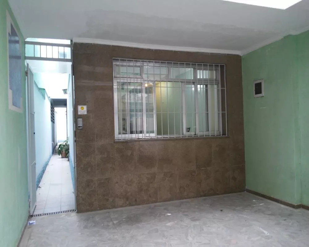 Casa Comercial à venda com 5 quartos, 210m² - Foto 4