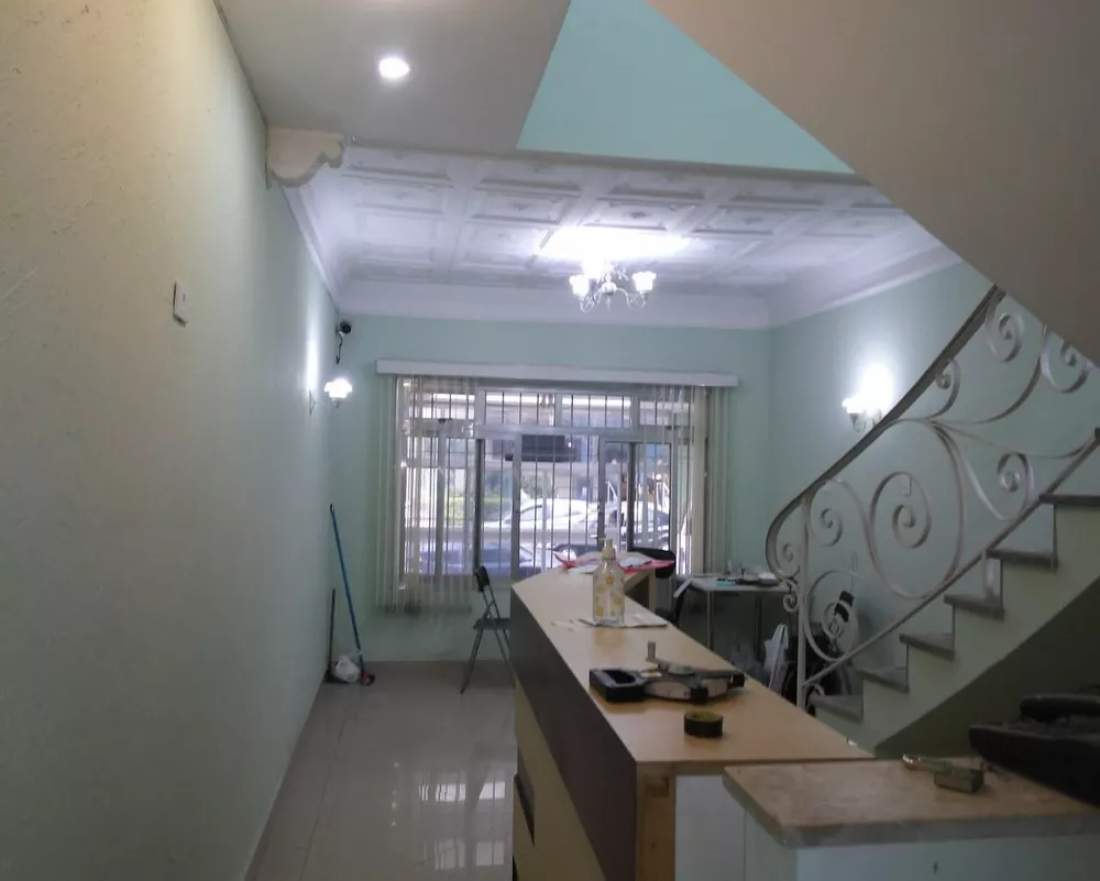 Casa Comercial à venda com 5 quartos, 210m² - Foto 7