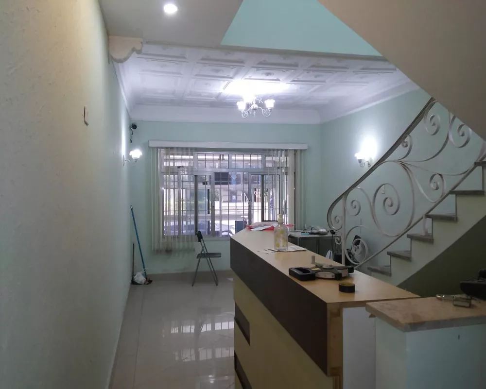 Casa Comercial à venda com 5 quartos, 210m² - Foto 8