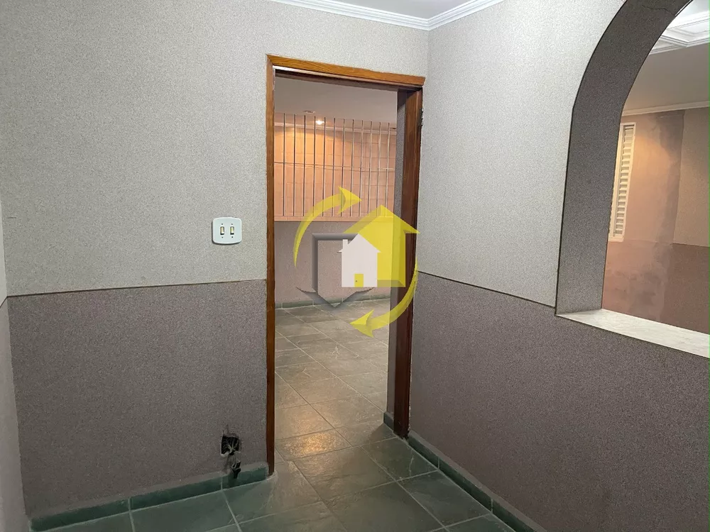 Casa Comercial para alugar com 3 quartos, 400m² - Foto 5