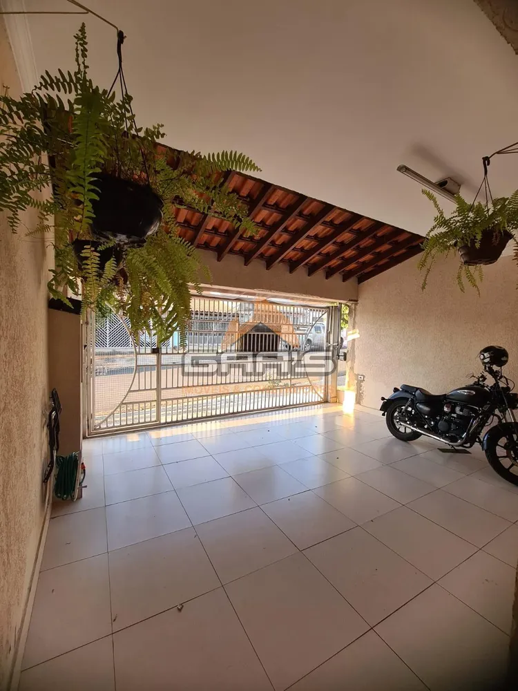 Sobrado, 3 quartos, 204 m² - Foto 1