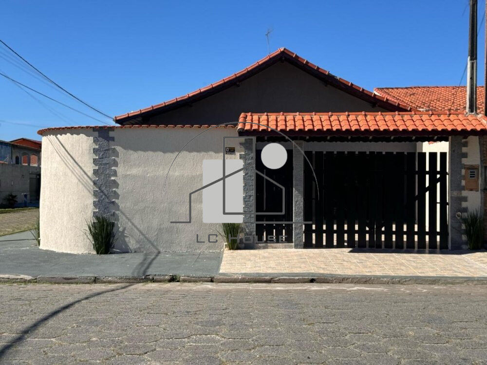 Casa, 4 quartos, 184 m² - Foto 1