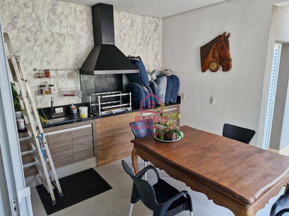 Sobrado, 3 quartos, 205 m² - Foto 1
