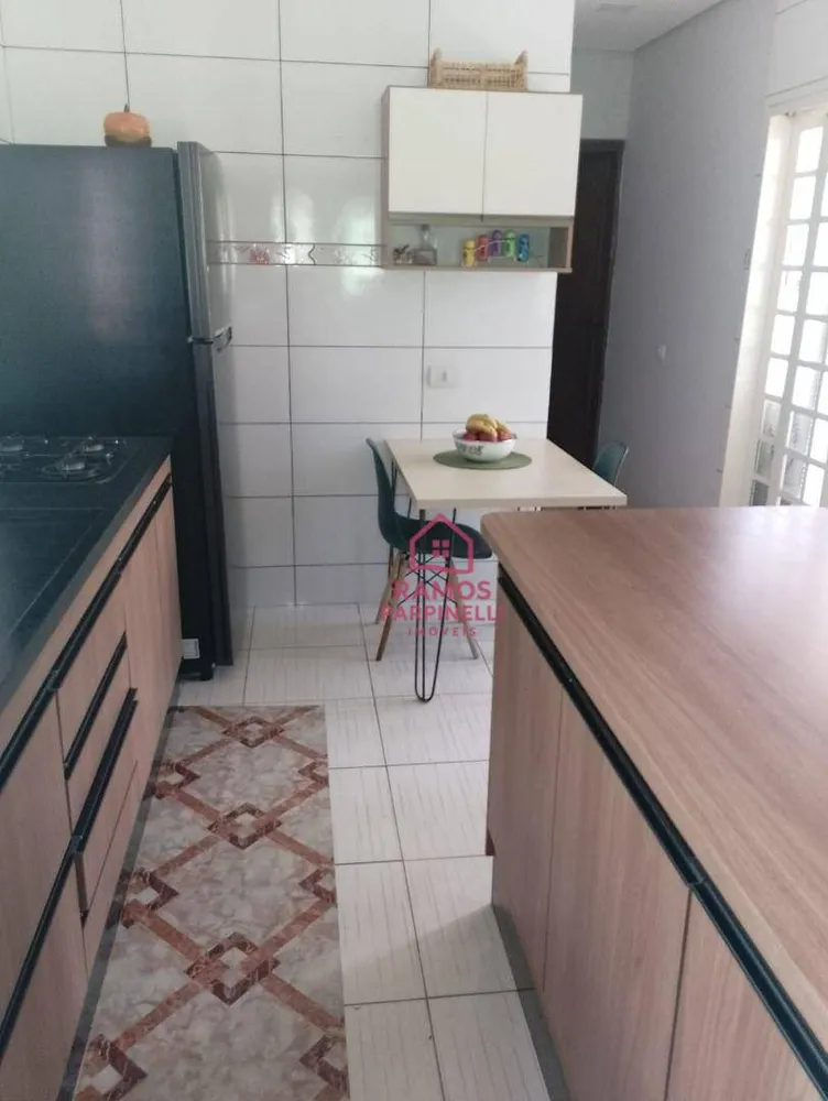Casa, 3 quartos, 180 m² - Foto 2