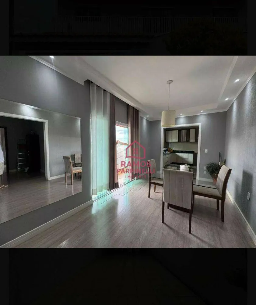 Casa, 2 quartos, 200 m² - Foto 1