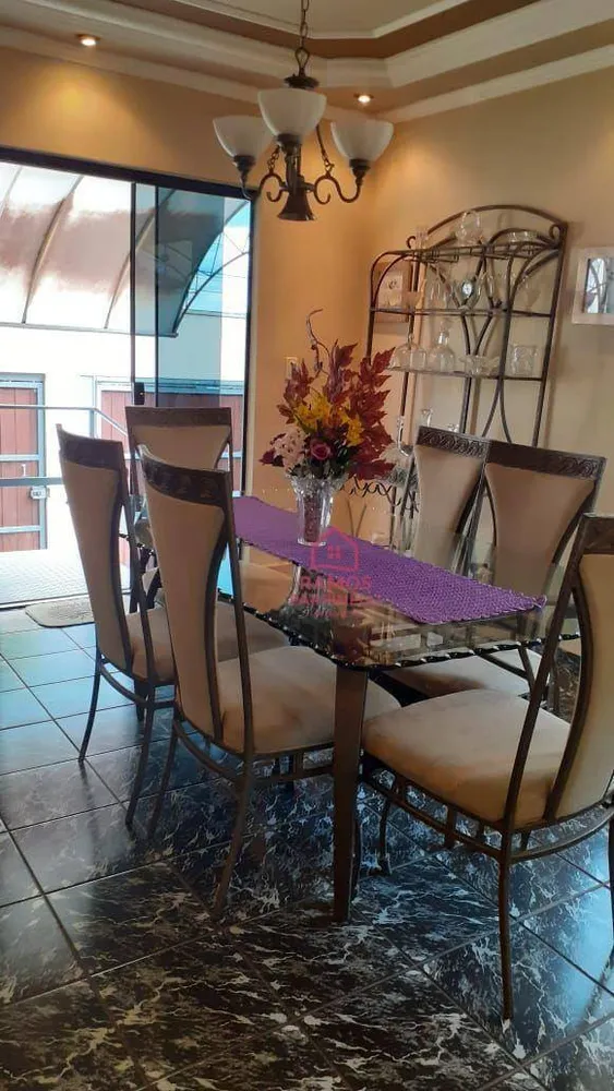 Casa, 4 quartos, 164 m² - Foto 2