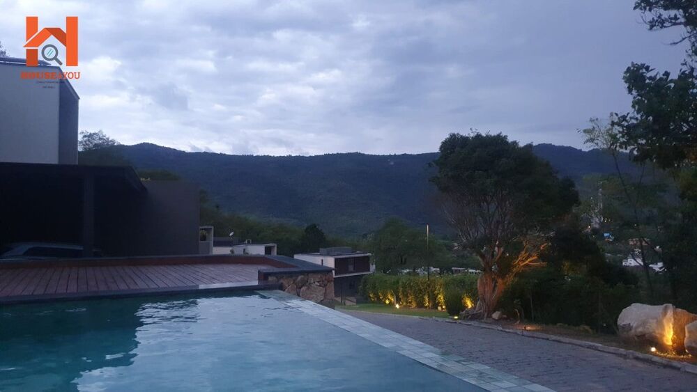 Casa à venda com 3 quartos, 189m² - Foto 3