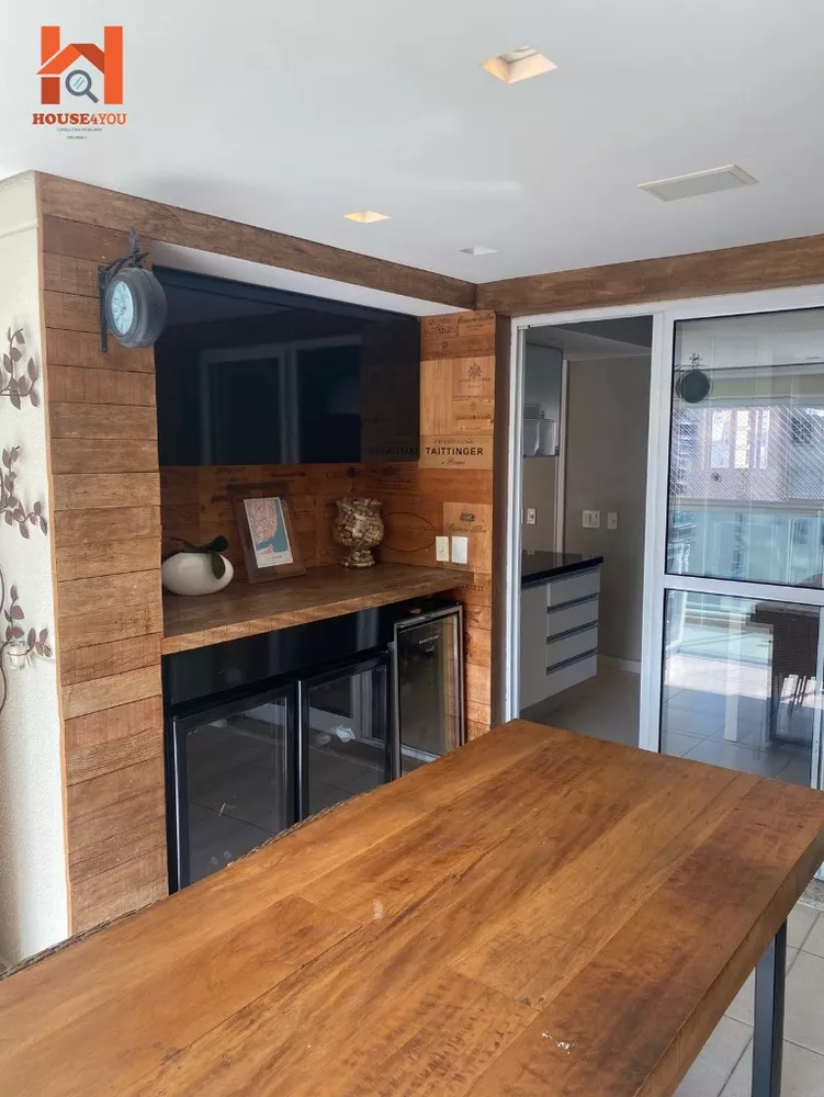 Apartamento à venda com 3 quartos, 204m² - Foto 9