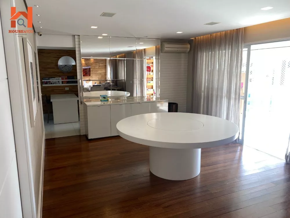 Apartamento à venda com 3 quartos, 204m² - Foto 3