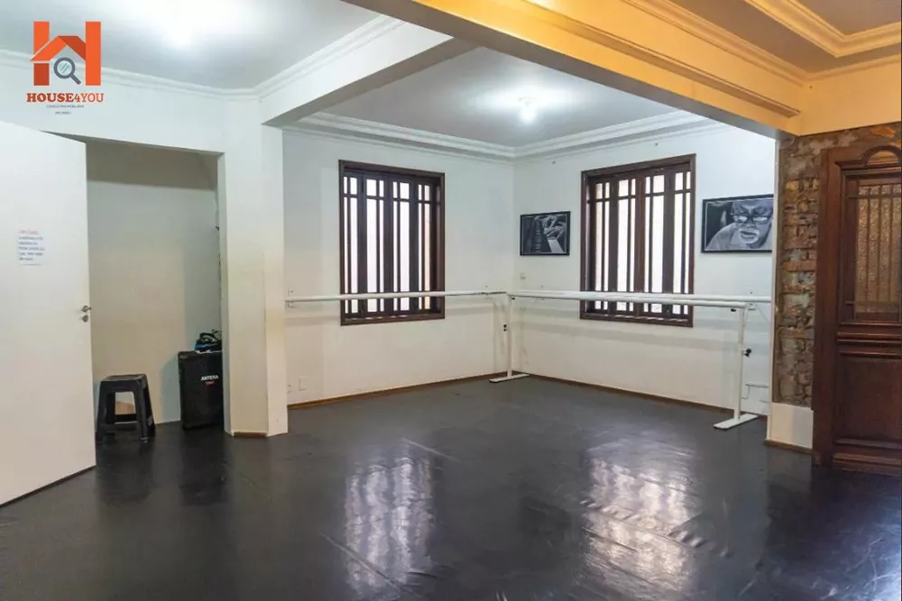 Casa Comercial à venda com 4 quartos, 220m² - Foto 10