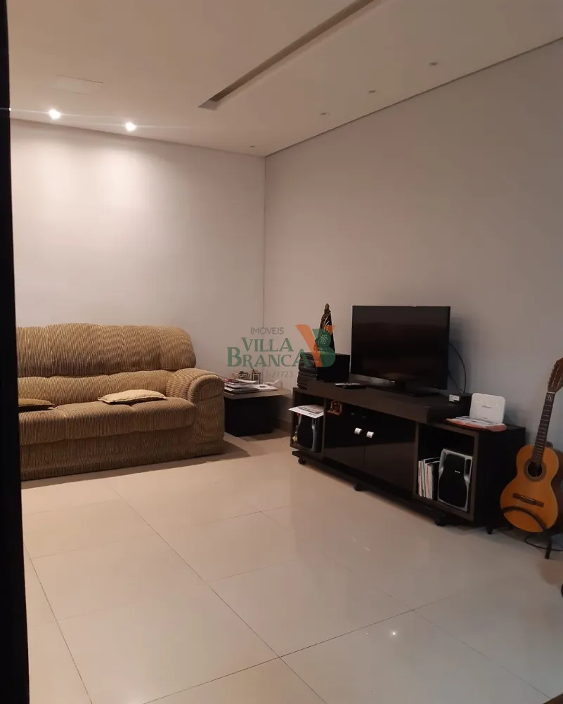 Casa, 3 quartos, 250 m² - Foto 4
