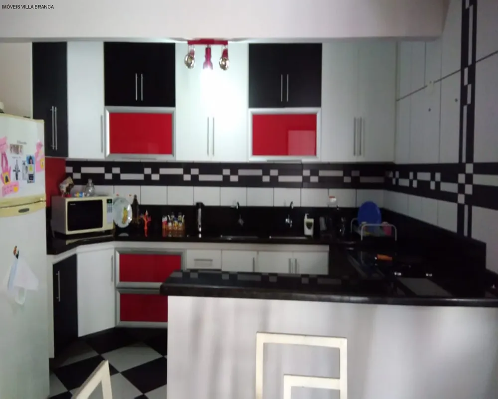 Sobrado, 4 quartos, 180 m² - Foto 1