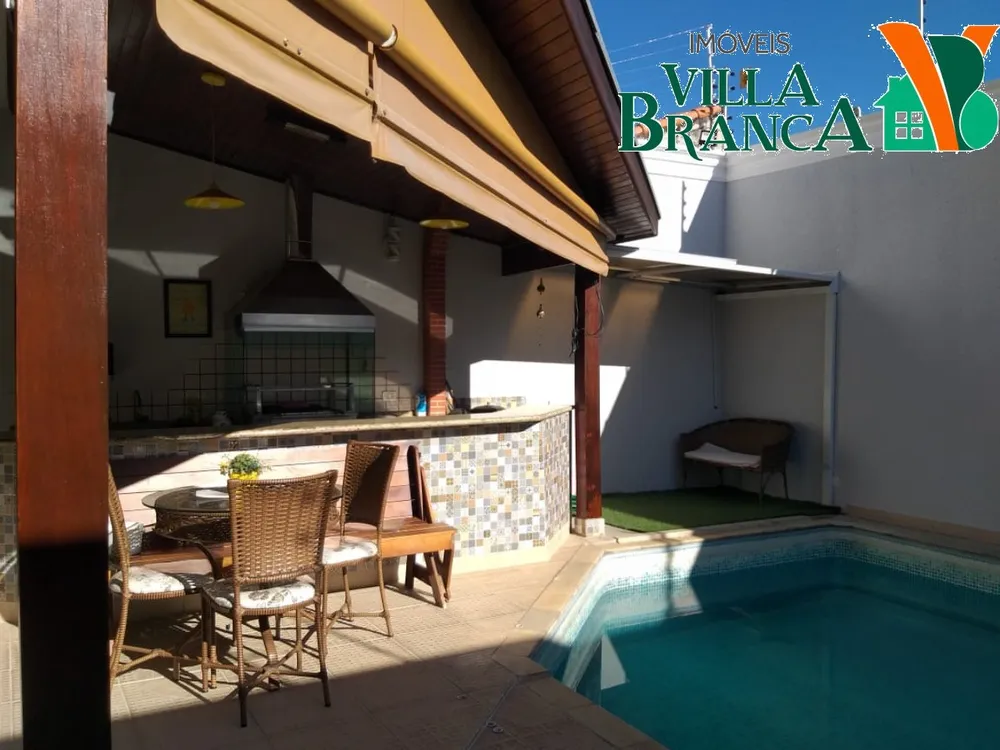 Casa, 3 quartos, 250 m² - Foto 1