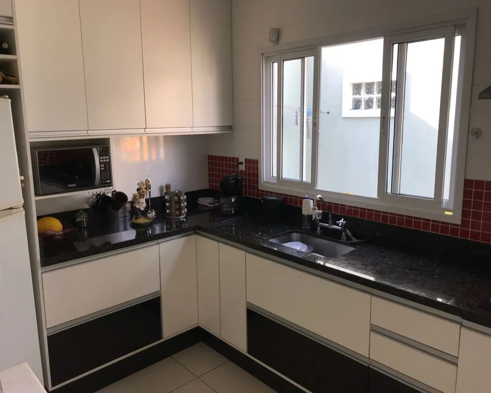 Sobrado, 3 quartos, 220 m² - Foto 2